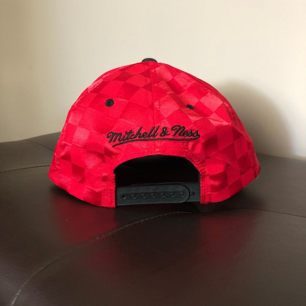 Toronto Raptors Snapback - Picture 3 of 4